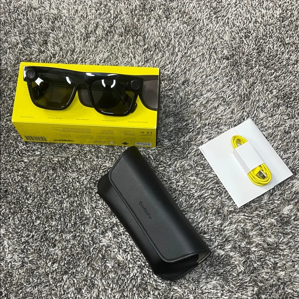 Black Snap Spectacles x Snapchat Lens
